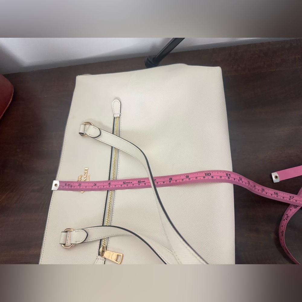 Coach Gallery Tote Gold/Chalk (off white/cream) EUC - Picture 13 of 15